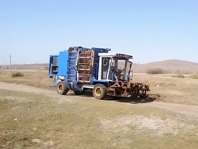 Hydraulic pump & motor used in sugar beet harvester